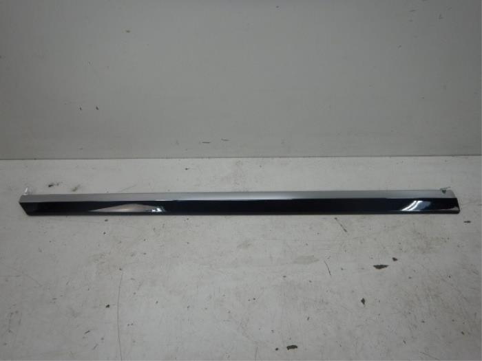 VW Passat B8 Chrome Deurlijst