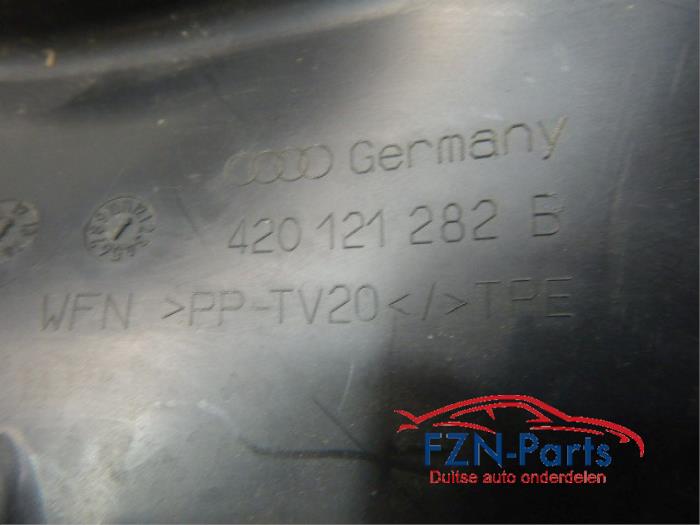 Audi R8 420 Luchtgeleider Rechts Extra Radiateur