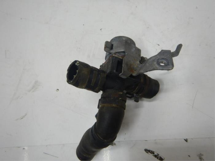 Extra waterpomp Mercedes C-Klasse (22729251)