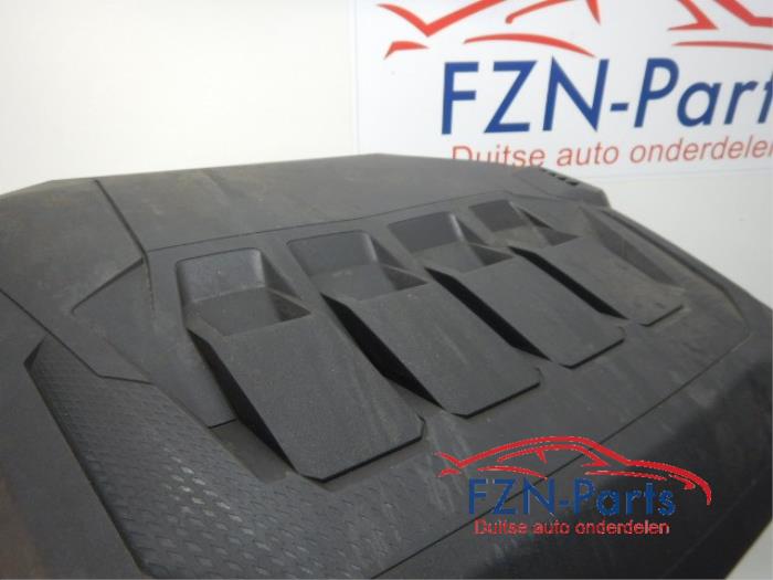 VW Passat B8 2.0 TSI Motorafdekplaat