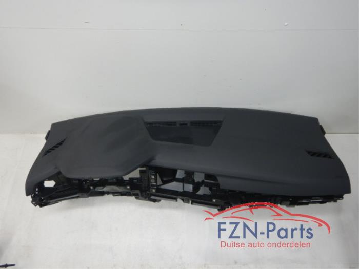 Dashboard Volkswagen Golf (22739079)