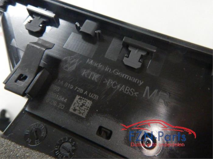 VW ID4 Luchtrooster Dashboard Midden