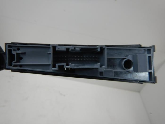 Handrem schakelaar Volkswagen Passat (22744034)