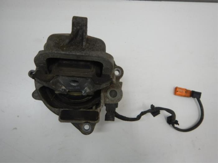 Motorsteun Audi A8 (22736637)
