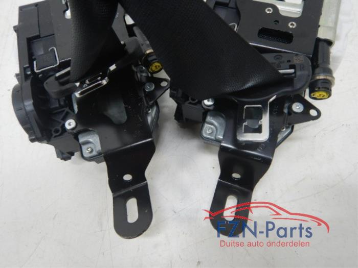 MB C-klasse W206 Cabrio/Coupe Gordel Set L + R