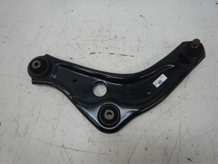Nissan Qashqai Draagarm Links-voor