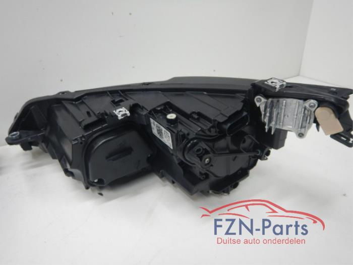 VW Golf 8 IQ LED Koplampen set Set Chrome L + R