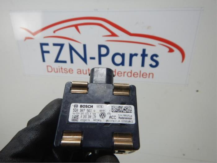 Radar sensor Volkswagen Golf (22745490)