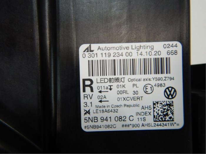 Koplamp rechts Volkswagen Tiguan (22722982)