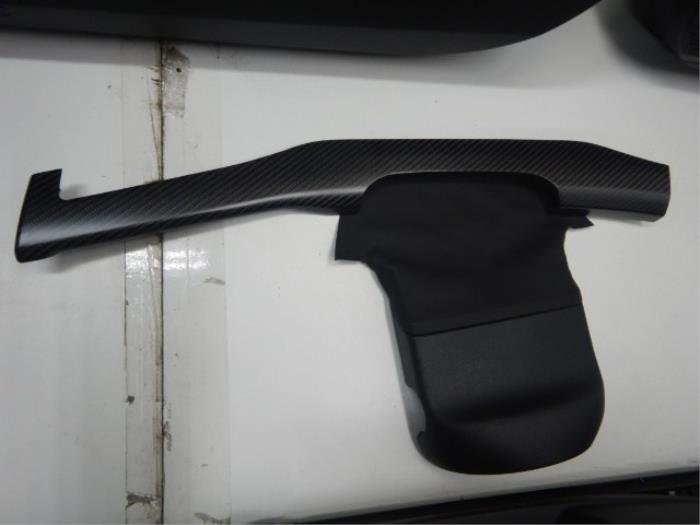 VW Golf 8 Facelift GTI Interieur Leer Compleet Zwart Grijs Rood Voorstoelen Memory, Elektrisch Verstelbaar, VerwarmbaarVerkoelbaar Deurpanelen Verlicht Geen AirbagsInterieur, Compleet 2.0 GTI Clubsport