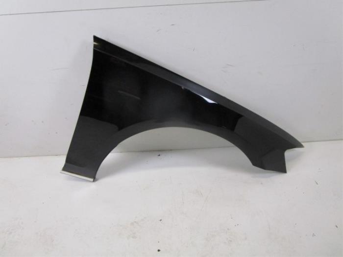 Scherm links-voor Audi A8 (22724247)