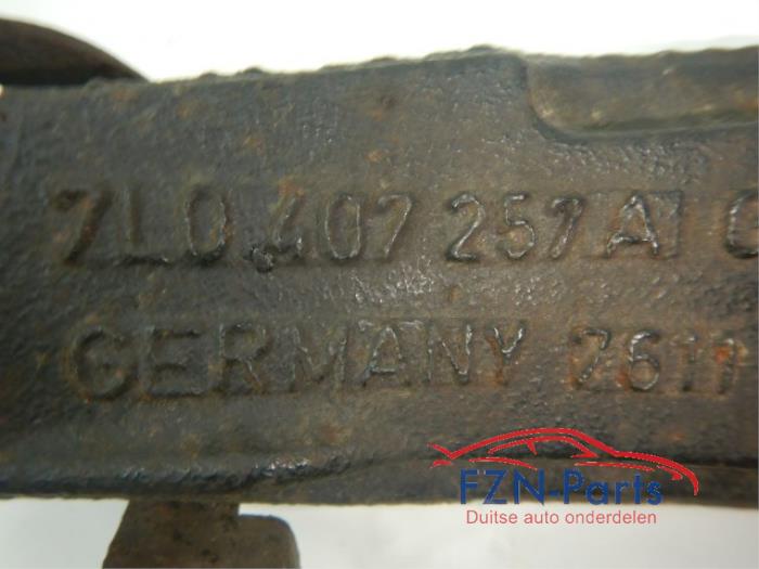 Fusee links-voor Audi Q7 (22729841)