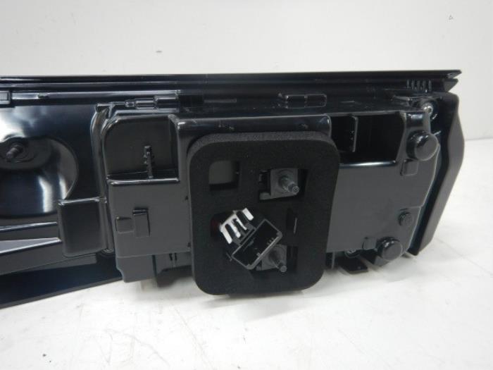 VW Tiguan 571 LED Achterlicht Midden Achterklep