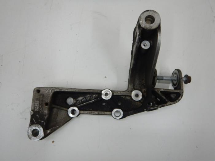 Draagarm links-voor Volkswagen Golf (22727522)