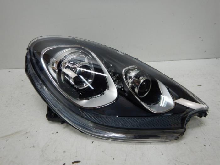 Porsche Macan Koplamp Xenon Rechts R