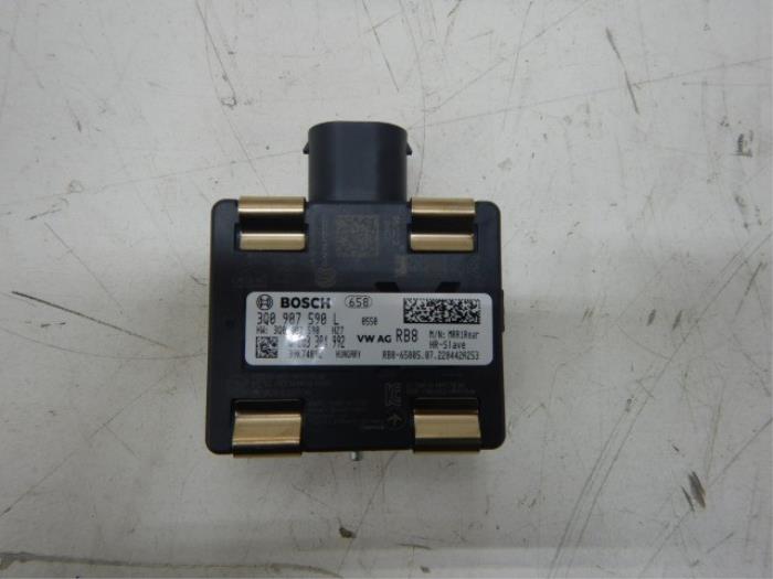 Radar sensor Volkswagen Passat (22738579)