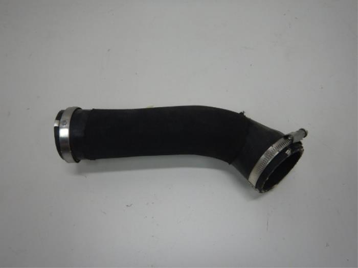 Intercooler Buis Audi A8 (22735116)