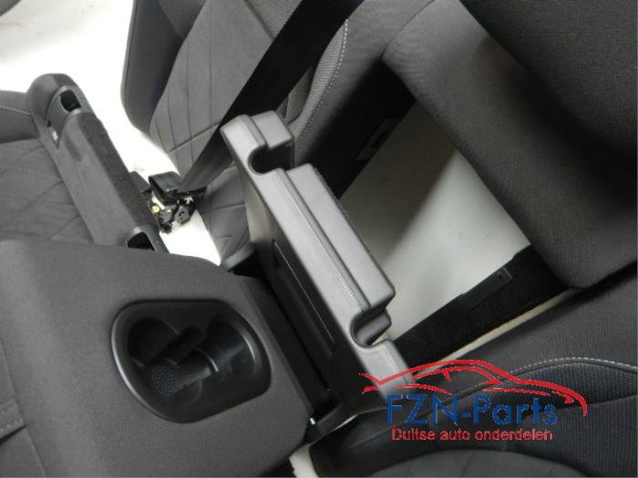 VW Golf 8 Variant Interieur Stof Alcantara Memory Voorstoelen Elektrisch Verstelbaar en VerwarmbaarGeen AirbagsPast ook in Hatchback, alleen deurpanelen achterzijde niet 1.5 eTSI 143268 01-12-2020 07-03-2024
1.5 TSI 141854 01-08-2020 07-03-2024
2.0 TSI 4motion 145038 01-06-2021 07-03-2024
2.0 TDI 141859 01-08-2020 07-03-2024
2.0 TDI 4motion 146243 01-06-2021 07-03-2024
2.0 TSI 145036 01-06-2021 07-03-2024
1.0 eTSI 142894 01-09-2020 07-03-2024
2.0 GTI 141858 01-09-2020 19-11-2023
1.5 TGI 144886 01-09-2020 07-03-2024
2.0 TSI R 4motion