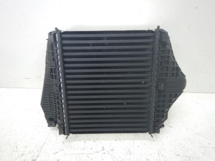 Intercooler Audi Q8 (22745057)