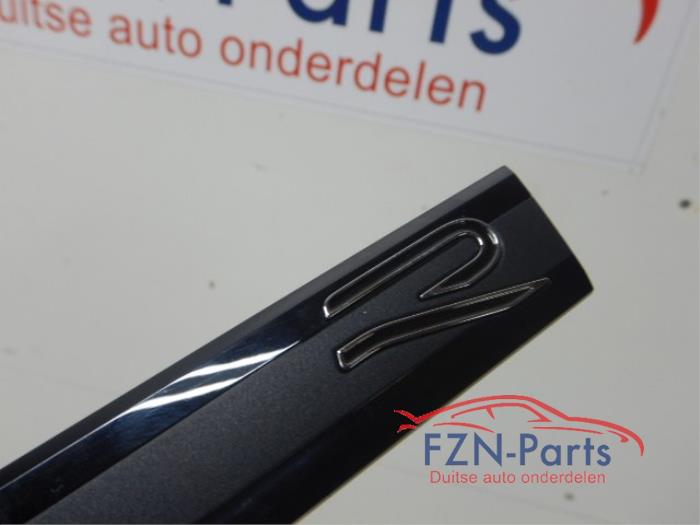 VW Golf 8 R-Line Embleem Sticker Logo Zijscherm Links