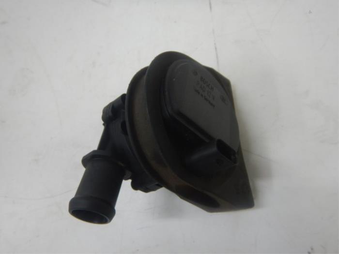 Extra waterpomp Volkswagen T-Cross (22729254)