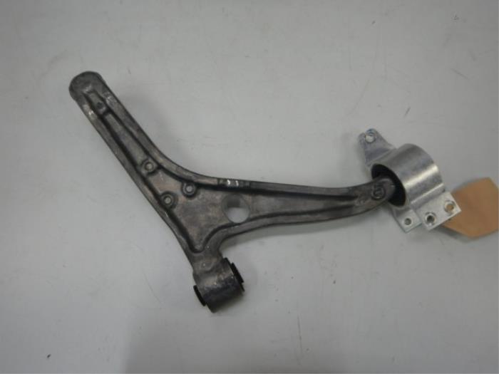 Draagarm links-voor Mercedes B-Klasse (22727471)