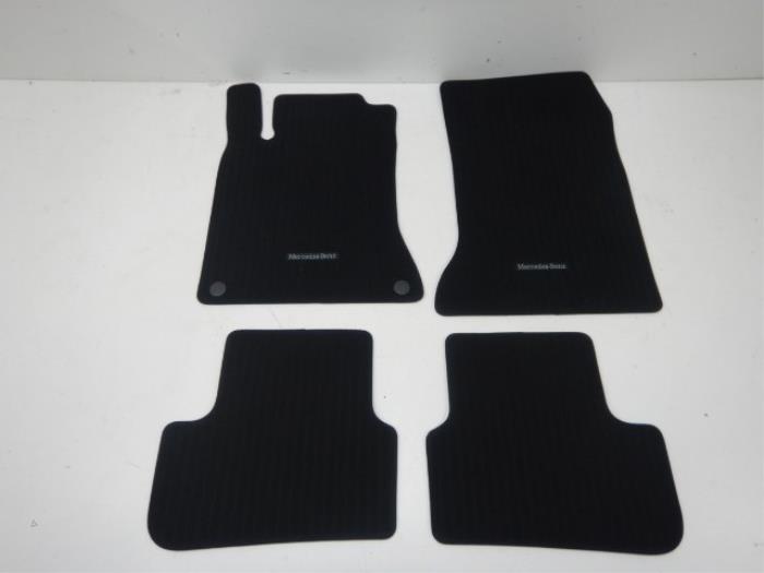 Matten Set Mercedes A-Klasse (22730822)