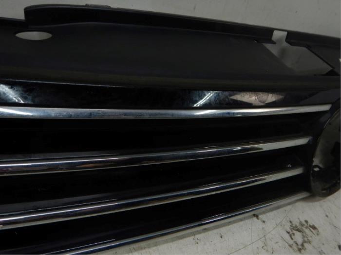 VW Passat B8 Grille Chrome / Zwart