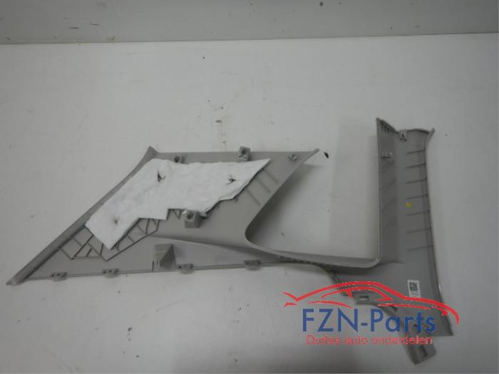 VW Tiguan 571 C - Stijl bekleding Rechts