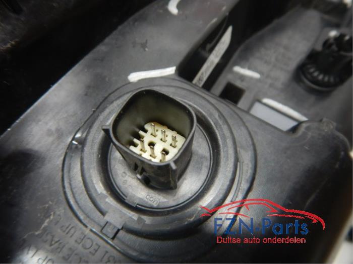 Tesla Model X Mistlamp Rechts