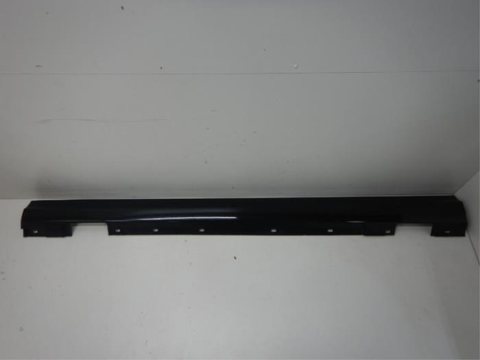 Mercedes-Benz C-Klasse W204 Sideskirt Links
