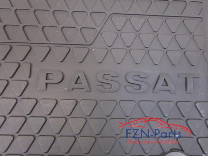 VW Passat 3C B6 B7 CC AII Weather Rubber Mattenset