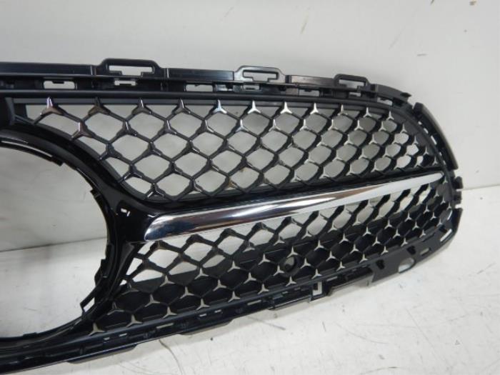 Mercedes-Benz C-Klasse W206 Diamond grille PDC Hoogglans Zwart Chrome