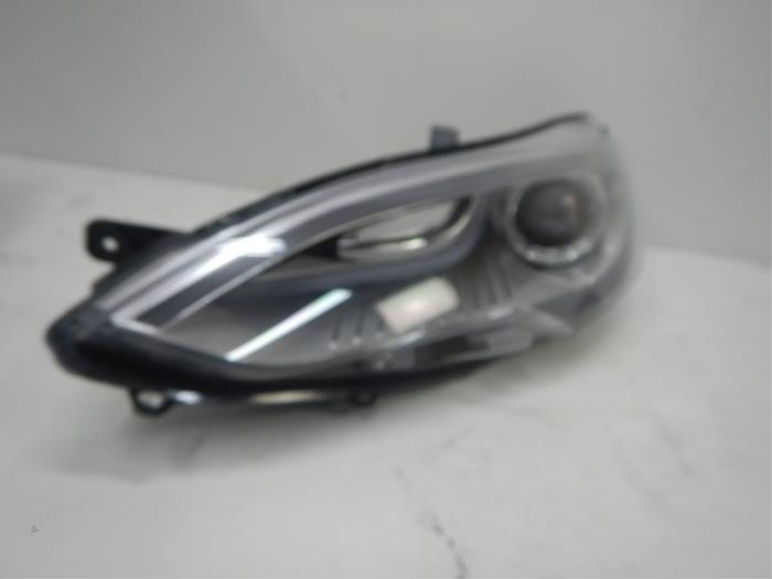 Tesla Model S Facelift Koplamp Links