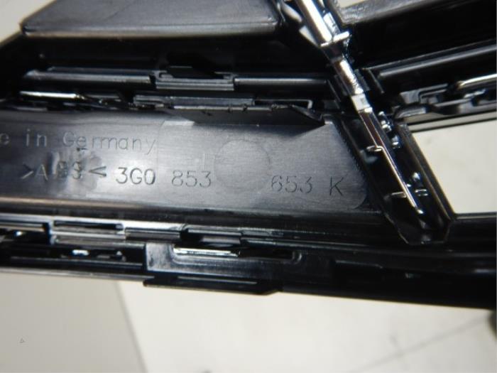 VW Passat B8 Facelift R-line Grille Chrome