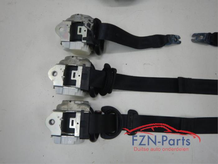 Seat Leon 5FA Airbagset Dashboard ( Airbag airbags set ) StuurairbagBijrijdersairbag4x gordel Ouder gordels retour, banden gesnedenAirbag set dashboard compleet