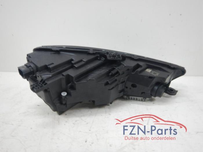 Audi A4 8W Facelift Koplamp Links L
