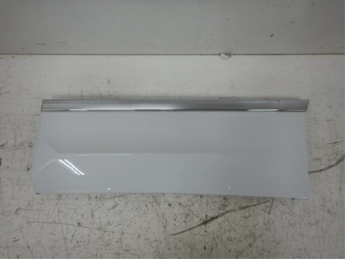 VW Tiguan 5NA R R-Line Sideskirt Links-achter