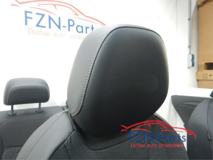 VW Tiguan 571 Life Edition Stof Leer Interieur+ Deurpanelen Voorstoelen Hoogteverstel en VerwarmbaarZonder StoelairbagOude overzettenInterieur, Verwarmbaar, Deurpanelen, Stof leer, Tiguan 571 2.0 TDI 157056