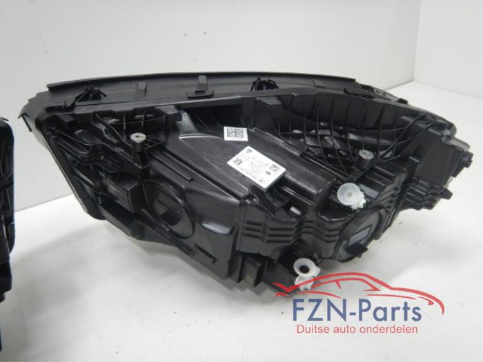 Koplampset links+rechts Mercedes GLA (22722961)