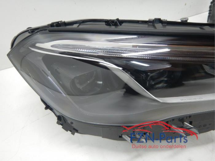 Koplampset links+rechts Mercedes GLA (22722961)