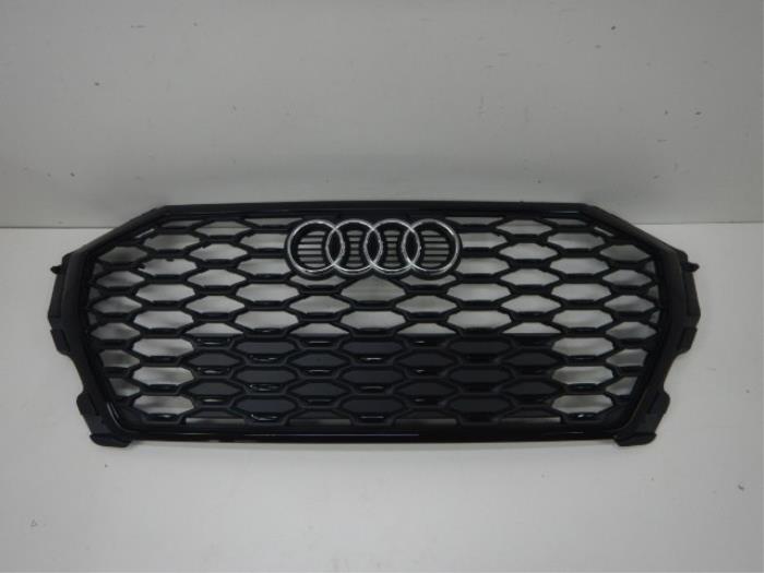 Audi Q3 83F S-Line Grille Chroom Hoogglans Zwart