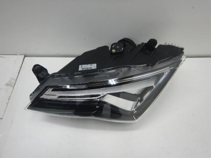 Seat Ateca Koplamp Links Xenon Volled