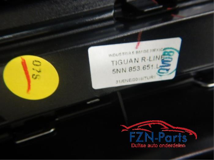 Grille Volkswagen Tiguan (22726731)