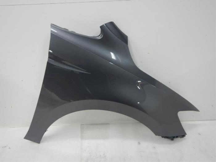 VW Touran 5TA Zijscherm Spatscherm Rechts LR7H Kleur : LR7H Indium Grau