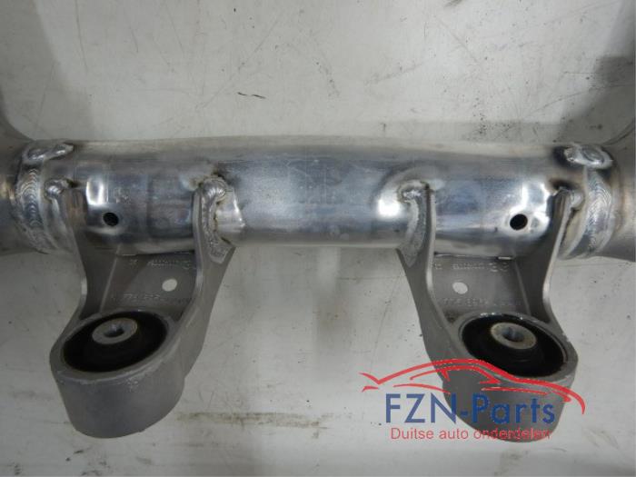 Subframe BMW M8 (22726258)