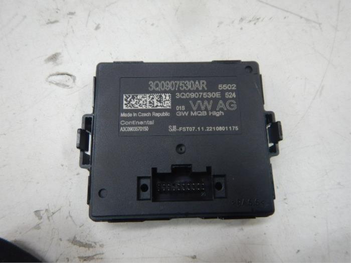 Gateway module Volkswagen Tiguan (22734217)