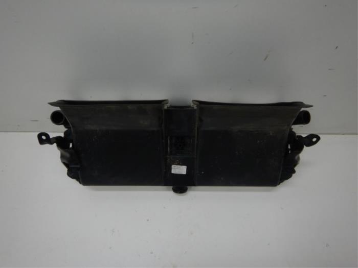 Radiateur Audi R8 (22743761)