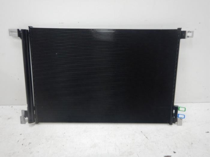 Radiateur Audi Q7 (22743633)