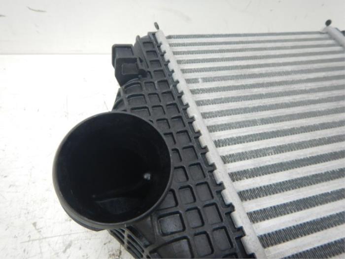 Intercooler Audi Q8 (22745057)